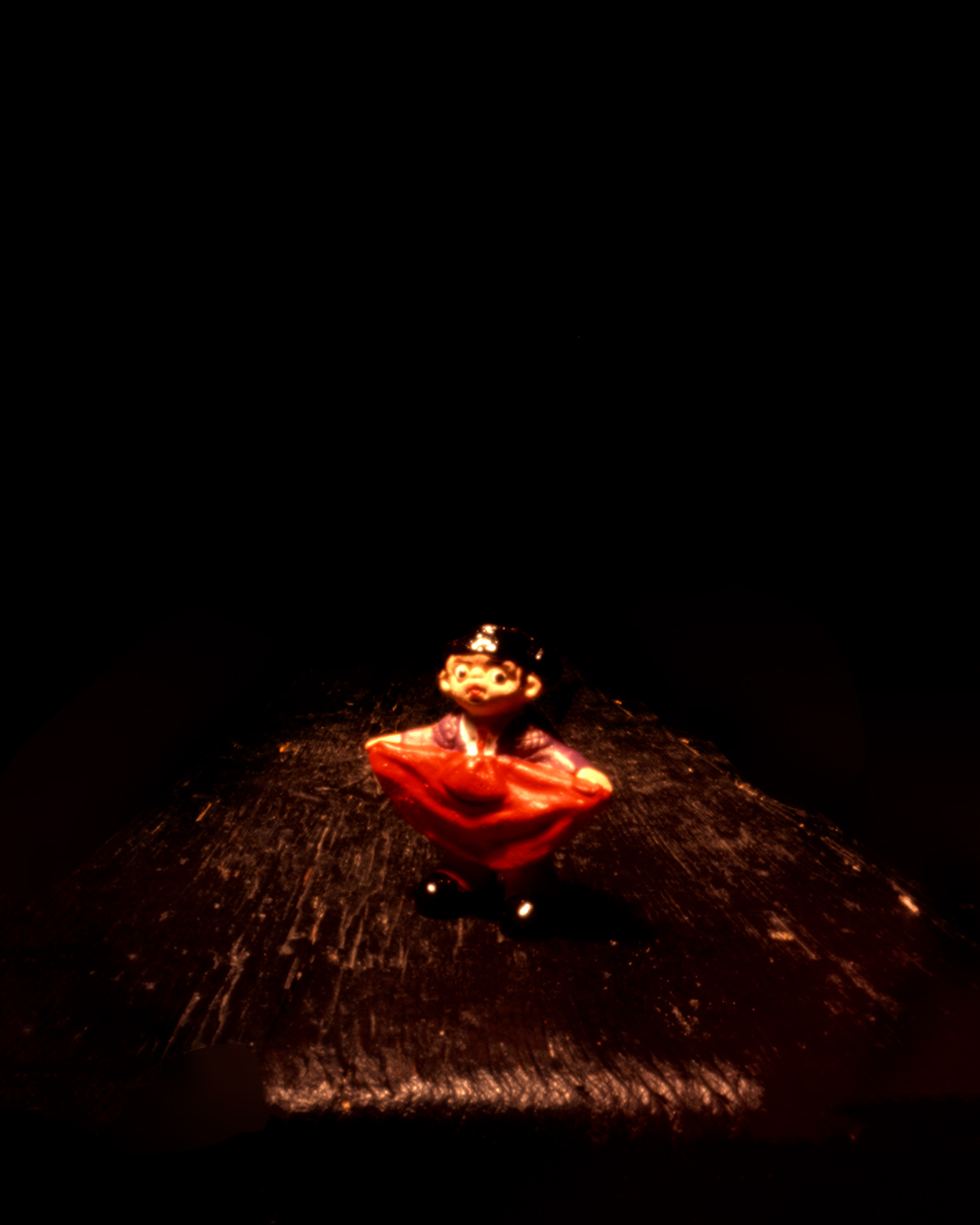 Pinhole color slide film 4x5" Fuji Provia 100F by Israel Caballero