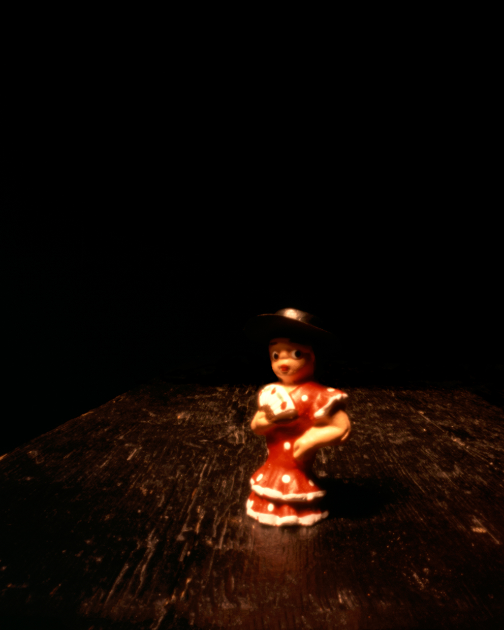 Pinhole color slide film 4x5" Fuji Provia 100F by Israel Caballero